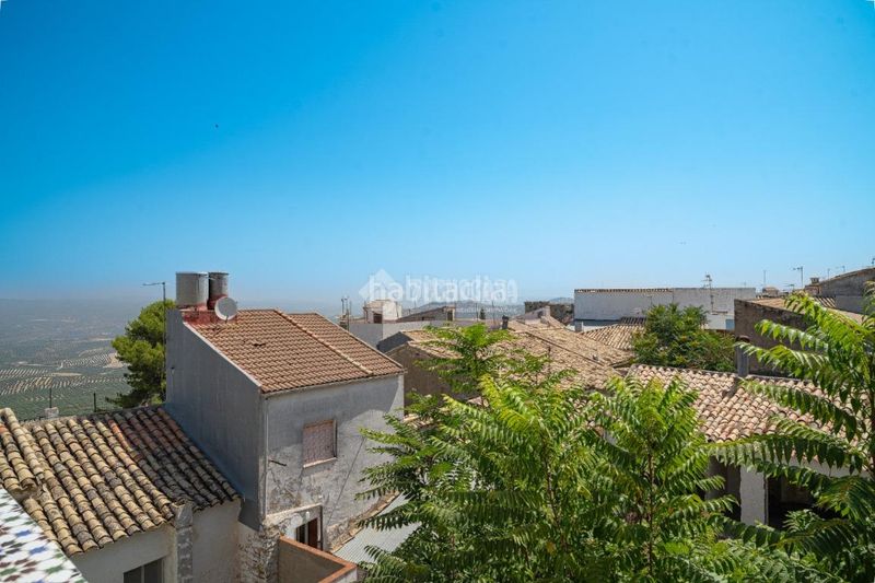 Foto bc2bce24-f4a4-45cf-8e78-61a029c77c43. Casa aparellada amb calefacció a Sabiote
