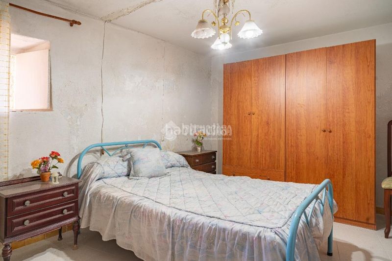 Foto ca55a1c3-68d2-42e9-9921-2df08d39c585. Casa aparellada amb calefacció a Sabiote