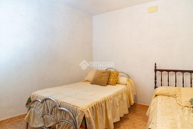 Foto eb118ec4-0f8d-4d8f-9cd4-194850011487. Casa aparellada amb calefacció a Sabiote