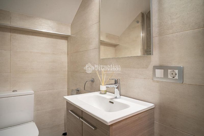 Foto 61627c23-404b-41a1-9738-499bdebb2e1f. Casa aparellada amb calefacció a Úbeda