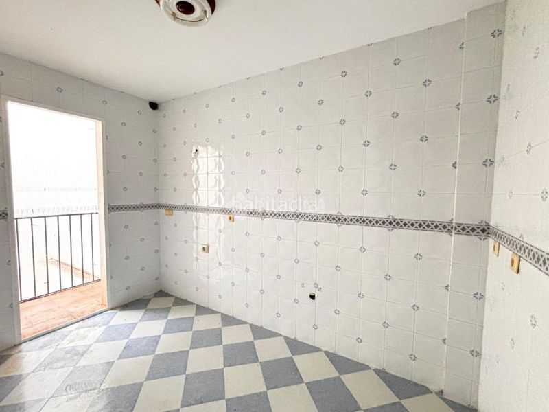 Foto d2f8925c-c137-4601-8e3f-e9a2556ded2c. Piso  en venta en Jódar