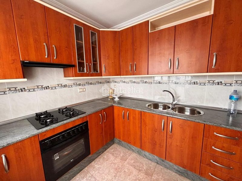 Foto b297a712-d2b9-438a-af0e-b1cc7ceee0c6. Piso  en venta en Jódar