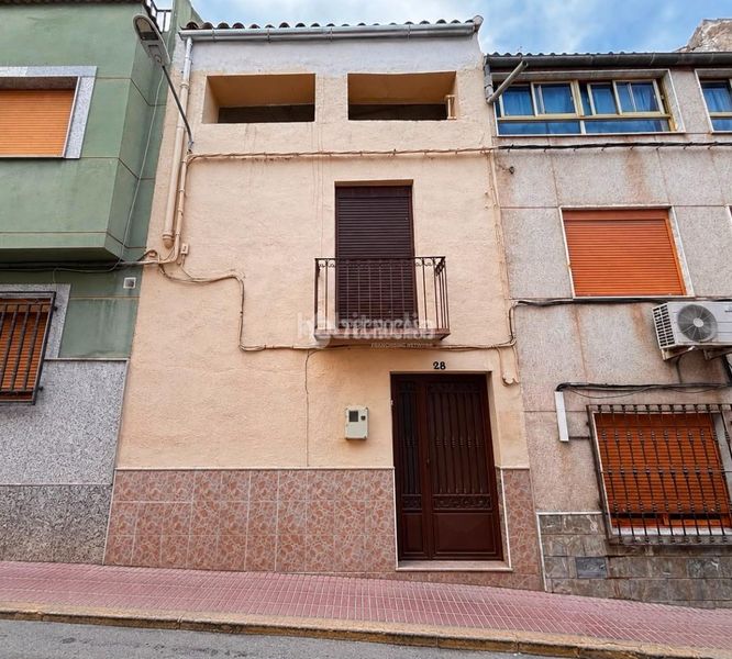Foto 058edbf8-3b68-4a78-9cb3-149b8592d45f. Casa a Jódar