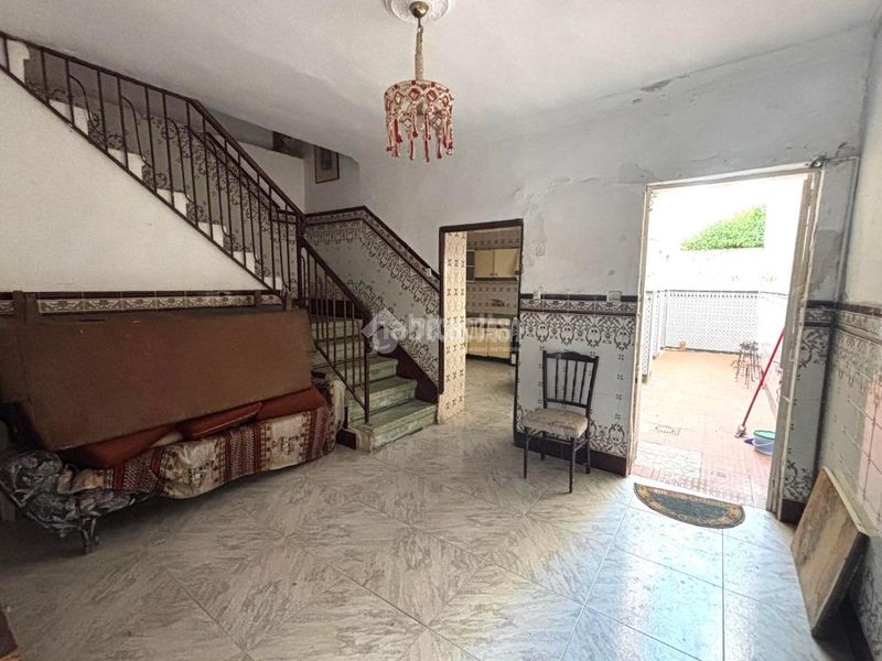 Foto 40d5a7f4-e933-424d-9f8a-20e693aa253a. Casa aparellada a Jódar