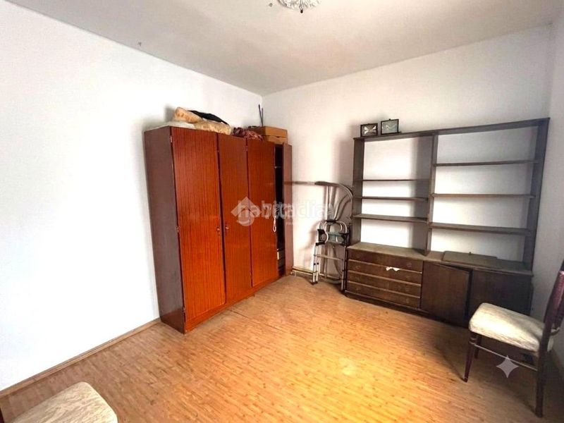 Foto f8267cfc-bea8-4e0e-97d5-44679a97f4d3. Casa aparellada a Jódar