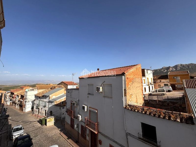 Foto 65d792b2-85c1-4f33-8d43-aab22175e922. Casa a Jódar