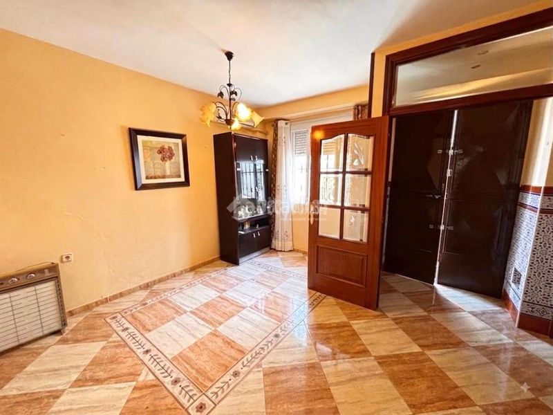 Foto cd827adb-7e2b-40cb-bf99-0b8c08f1aca3. Casa a Jódar
