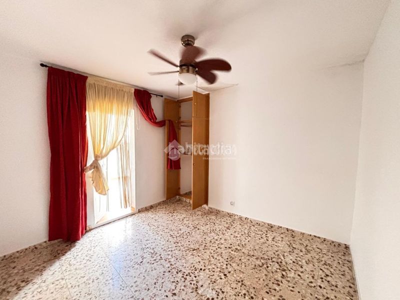 Foto f4e79ffd-a282-43df-a93f-729f3d0bba77. Casa a Jódar