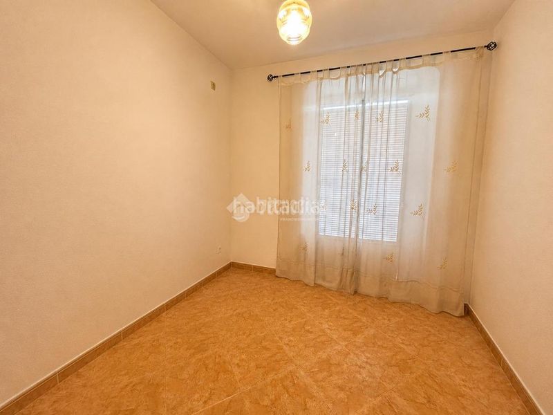 Foto 00eed124-cfa0-47b6-aa15-0c4c52f16915. Casa  en venta en Jódar