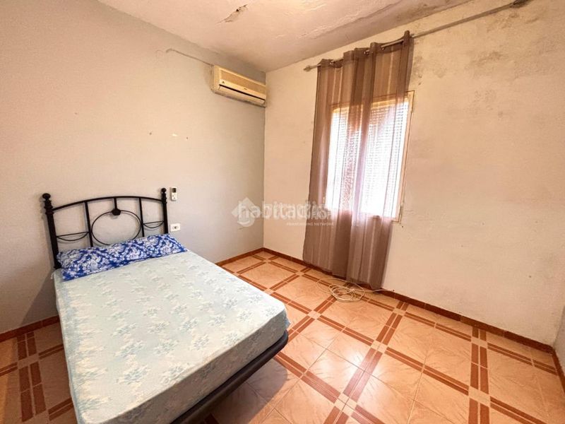 Foto 107968e8-5925-4d3c-a5f5-57d553ed4c34. Casa  en venta en Jódar