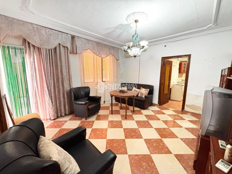 Foto 1766afc8-af0d-4268-92ee-94bc927e5e55. Casa  en venta en Jódar