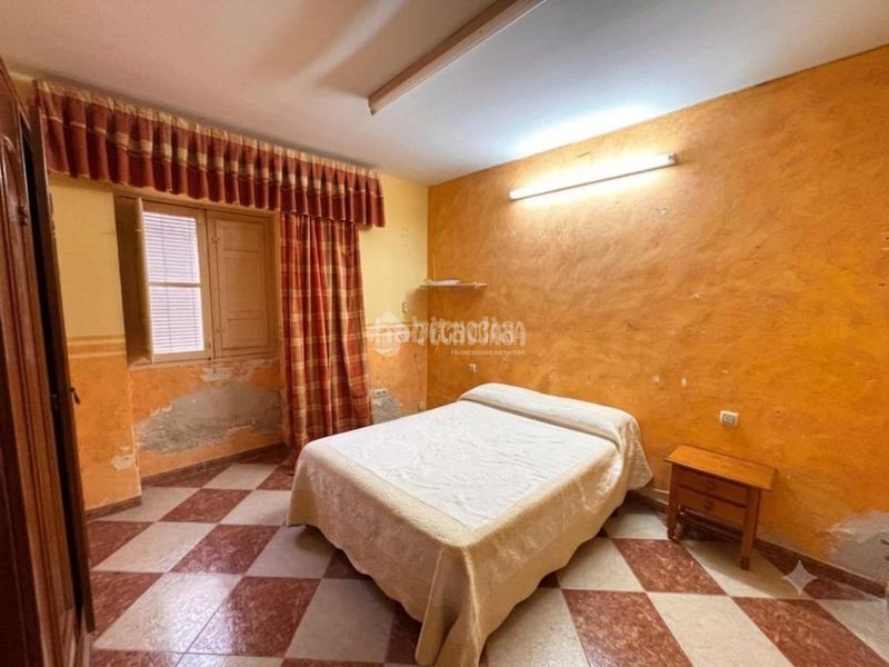Foto 1fae55ee-4c79-441b-a5ae-e2294810d019. Casa  en venta en Jódar