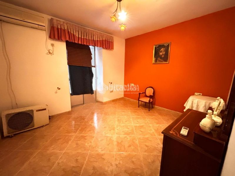 Foto 248132d4-1cd4-46b1-9bb2-1a7a3b3398ac. Casa  en venta en Jódar