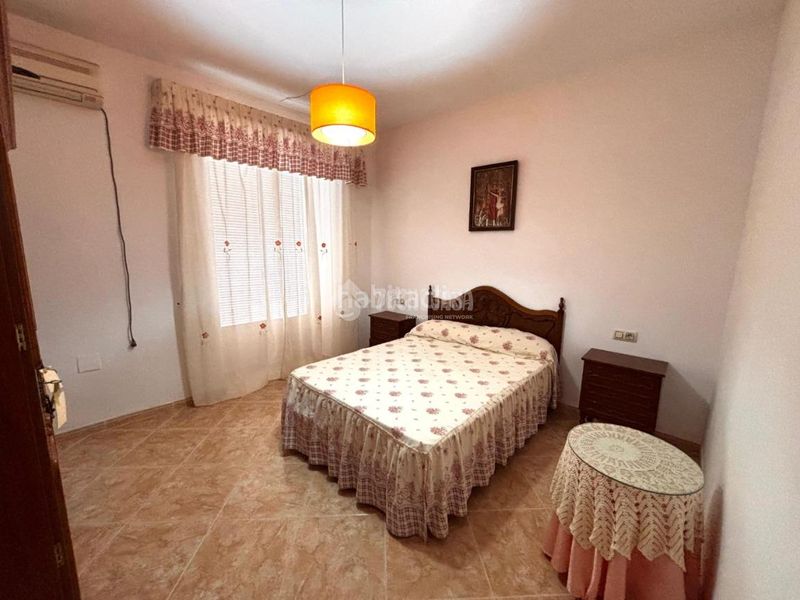 Foto 50fbf8c1-9e3a-40a5-ae3b-9c33ca5eb055. Casa  en venta en Jódar