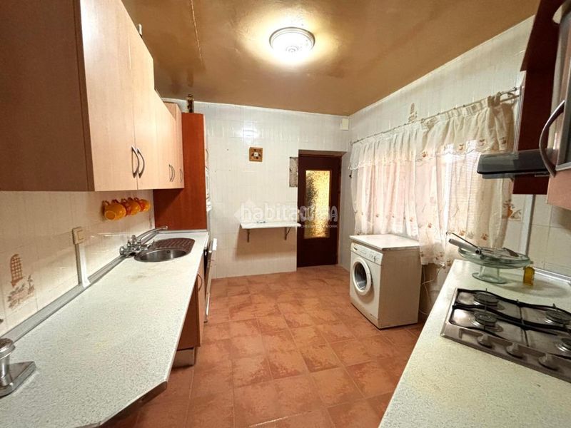 Foto c40074c5-bb20-4c14-820d-1140ff285c6b. Casa  en venta en Jódar