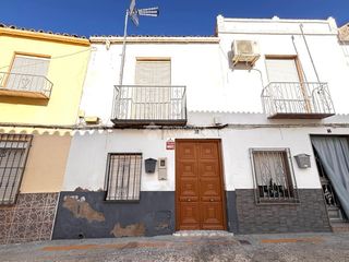 Maison  C. conde salvatierra. Casa en venta en jódar