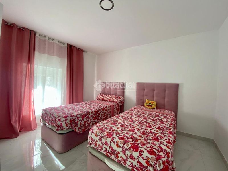 Foto b6fba15f-f8e9-4bbd-904e-b3ac7206cb4d. Casa bifamiliare con riscaldamento in Úbeda