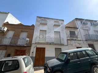 Casa aparellada a Jódar. Casa en venta en jódar