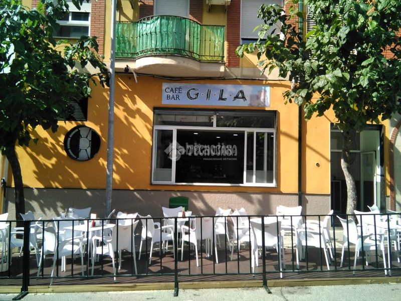 Foto 998f5b1d-78b7-4f84-810e-9af20fbbcaf6. Local comercial  en venta en Úbeda