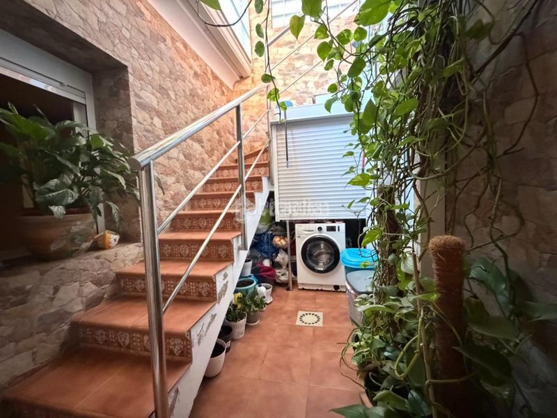 Foto 10ef2d7d-786d-4bea-9caf-b04f0d64d483. Casa aparellada a San Roque - Ronda Norte Badajoz