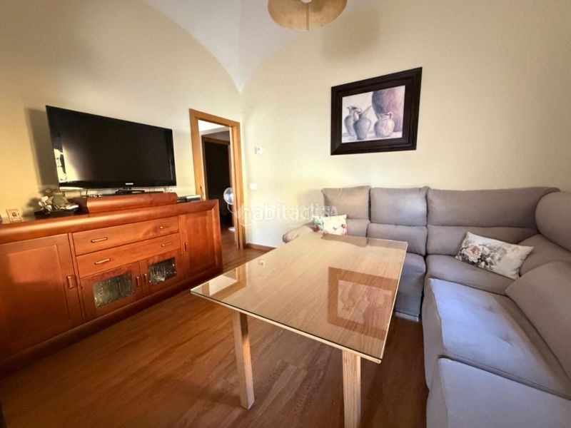 Foto eda19b2d-e7d9-4fae-8c28-006629525e2a. Casa aparellada a San Roque - Ronda Norte Badajoz