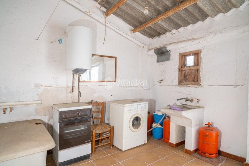 Foto 72b006b5-5512-4ec4-b259-454dc940fbec. Casa aparellada a Sabiote