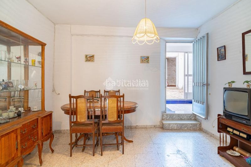 Foto 7e4120c9-0bdc-4992-bac8-8a0c15398b1c. Casa aparellada a Sabiote