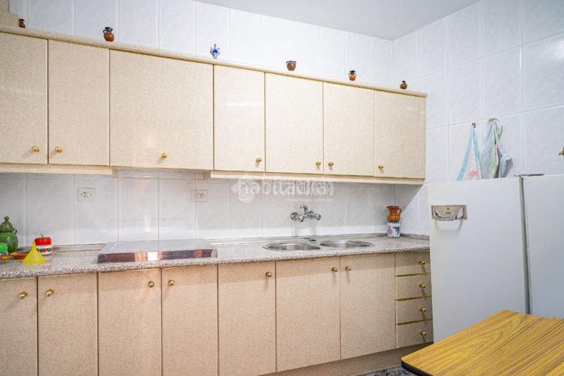 Foto d667a93b-9db4-43f1-aa70-b28b3060437e. Casa aparellada a Sabiote