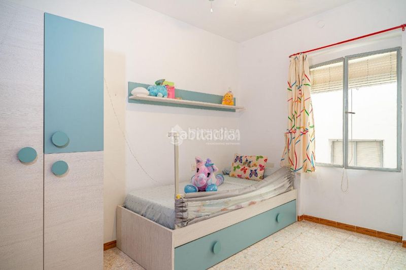 Foto a5703635-d0bf-4a40-8506-98c64ffc98d2. Casa aparellada a Sabiote