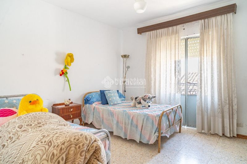 Foto d5af660f-88dc-4541-a888-81386771111f. Casa aparellada a Sabiote