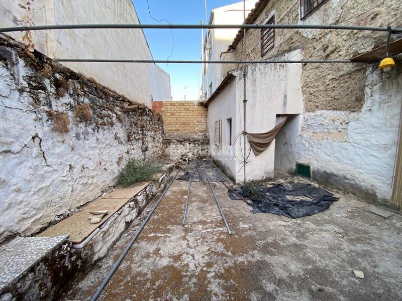 Foto ca628b7a-f939-4314-aace-17ae17ac92ed. Casa aparellada a Úbeda