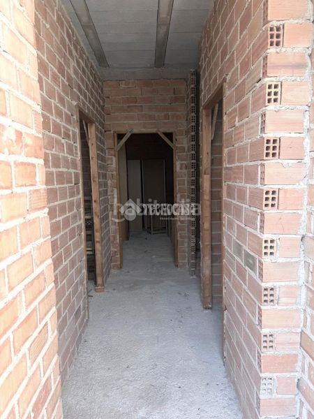Foto ac9855df-b51d-4ec5-bf5a-6917cb9af4e0. Maison dans Jódar