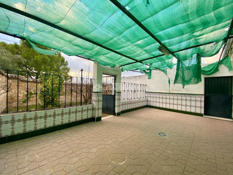 Foto 0e30106a-b976-436b-a494-8985305770a3. Casa aparellada amb calefacció aparcament a Úbeda