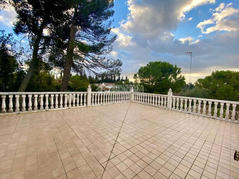 Foto e91c05c5-98da-4cce-bf4b-78f5986bfa18. Casa aparellada amb calefacció aparcament a Úbeda