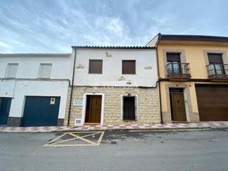 Casa aparellada a Torreperogil. Casa en venta en torreperogil