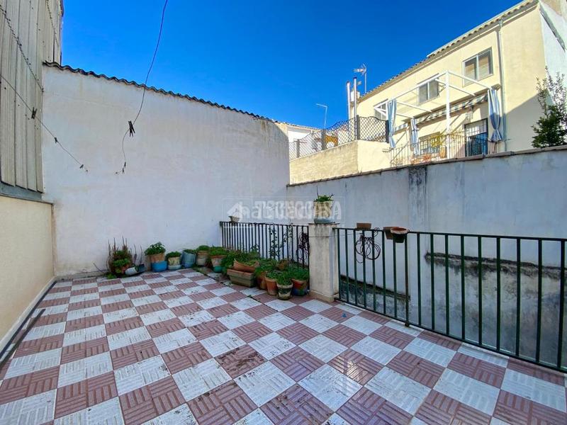 Foto f75512e7-7f5a-45c6-8cb1-8dbb97ee0db2. Casa  en venta en Úbeda