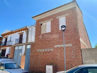 Casa aparellada a Sabiote. Casa en venta en sabiote
