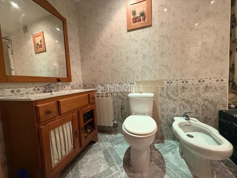 Foto 4b5fc4dc-d6a2-4ed6-b6a0-289143857f4a. Piso  en venta en Orcasitas Madrid