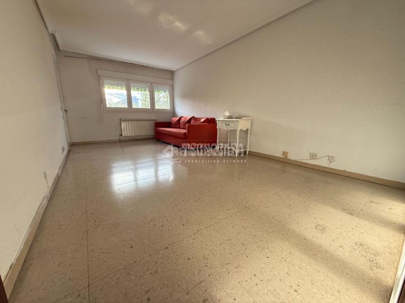 Foto 5e8be41a-e802-40aa-9e59-ca5e99843970. Piso  en venta en Orcasitas Madrid