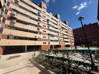 Pis a Orcasitas. Piso en venta en madrid
