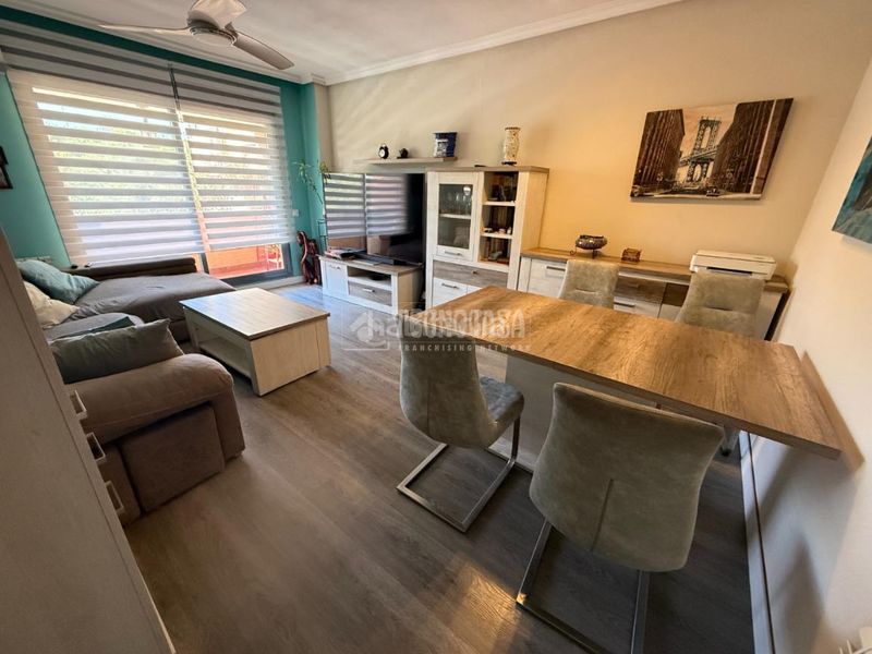 Foto a8c3434c-1f0b-43d4-ae2d-68cc405cefff. Pis amb calefacció piscina a Orcasitas Madrid