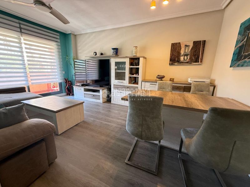 Foto c713ca8d-0766-401b-8785-52860809e546. Pis amb calefacció piscina a Orcasitas Madrid