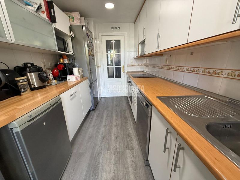 Foto ed743793-36b3-4f23-ab0e-c22813e23629. Pis amb calefacció piscina a Orcasitas Madrid