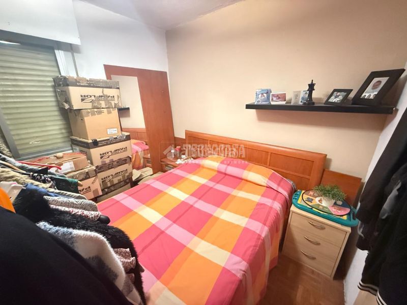 Foto 30f1fc49-44ee-4717-9044-304f45a912f3. Piso  en venta en Orcasitas Madrid