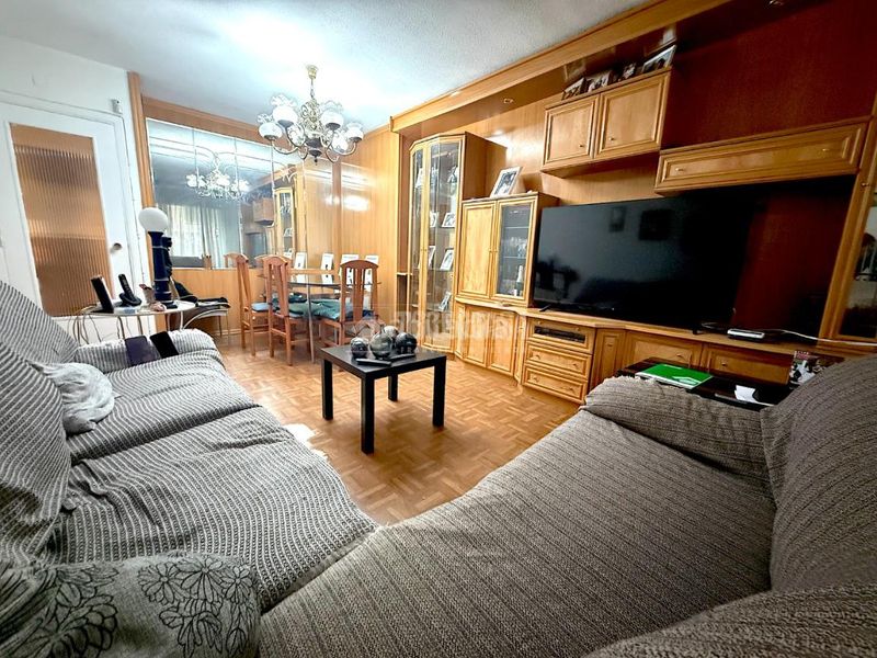 Foto 4fd78fc5-f8c2-48e1-9347-cae1b66b113d. Piso  en venta en Orcasitas Madrid