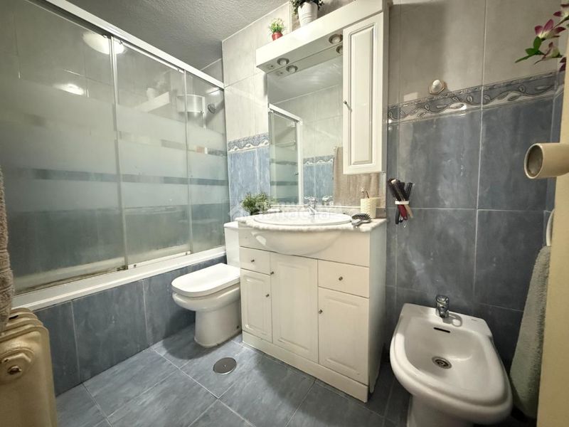 Foto c68e23f7-b62d-4979-9982-999cddb062d6. Piso  en venta en Orcasitas Madrid