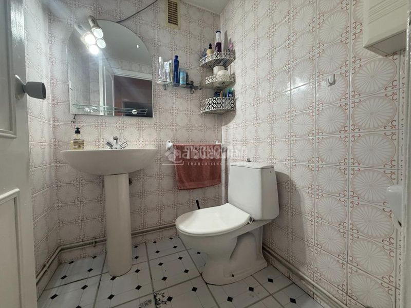 Foto ca5d88e1-e2c3-4f1f-9ef5-da22ceeedb24. Piso  en venta en Orcasitas Madrid