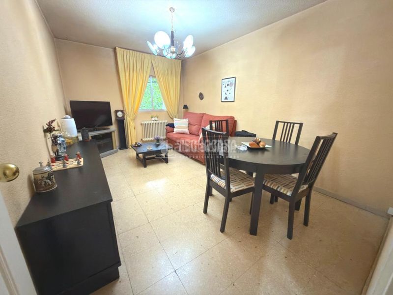 Foto a8852685-c6e2-48b0-9067-19be7ef23a9b. Piso  en venta en Orcasitas Madrid