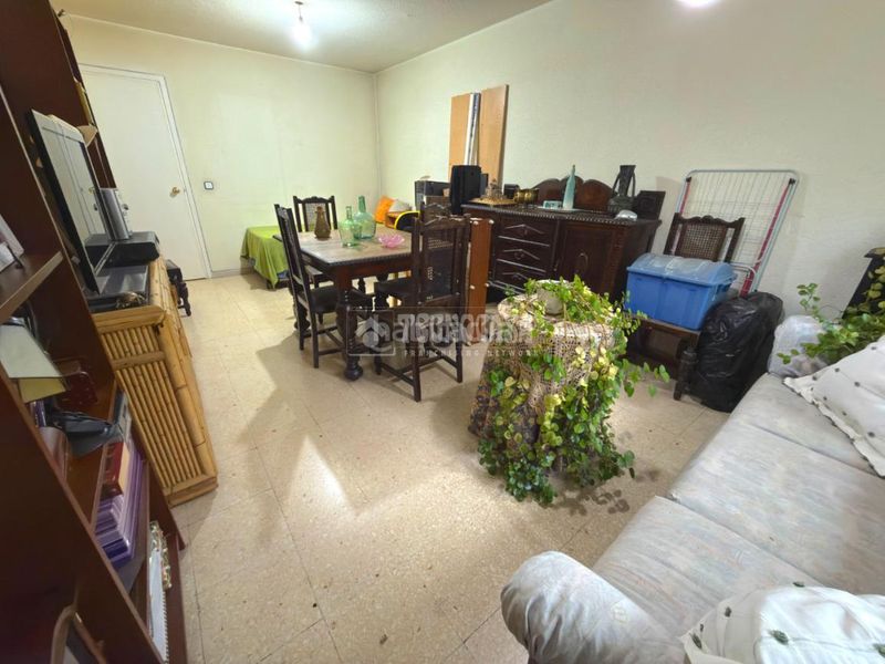 Foto f57bb7b8-5c6a-49be-bb37-9fb7f73e4f0e. Piso  en venta en Orcasitas Madrid