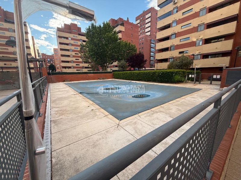Foto 3624903e-f3d2-487b-b25b-10408400ad46. Piso  en venta en Orcasitas Madrid